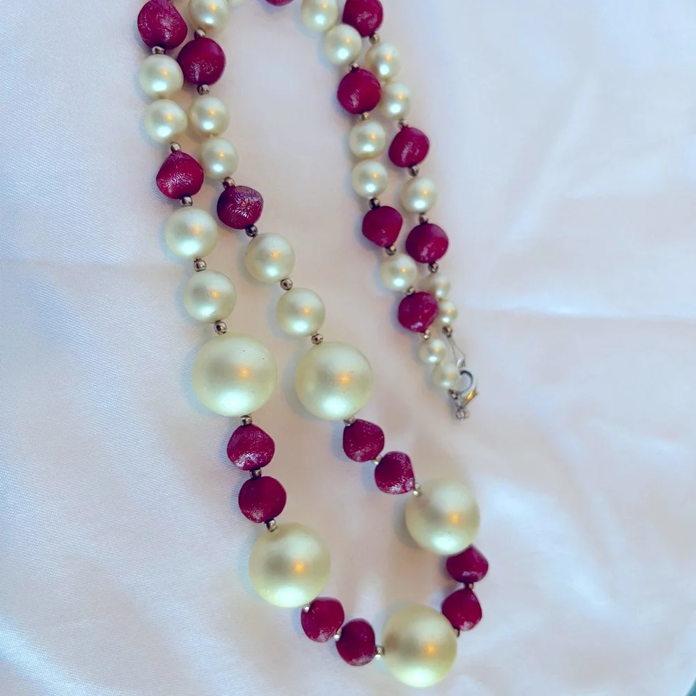 Vintage 1950’s Necklace Faux Pearl & Cranberry Colored Beads